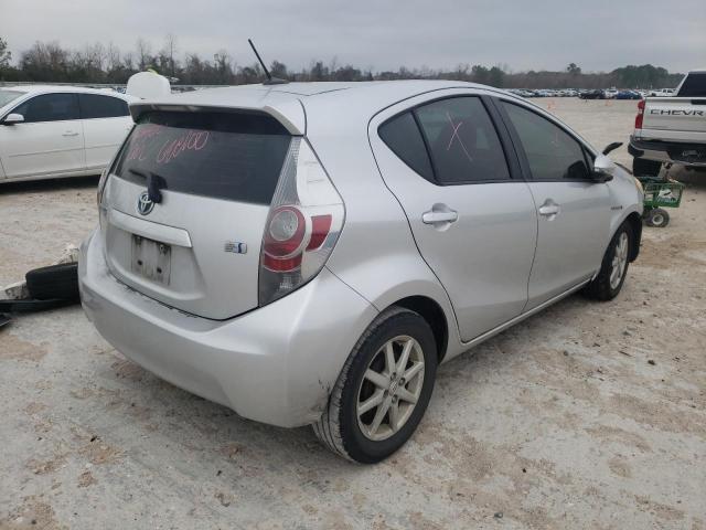 Photo 3 VIN: JTDKDTB30C1010628 - TOYOTA PRIUS C 