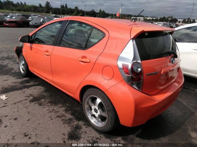 Photo 2 VIN: JTDKDTB30C1012265 - TOYOTA PRIUS C 