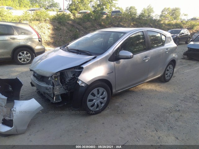 Photo 1 VIN: JTDKDTB30C1018602 - TOYOTA PRIUS C 