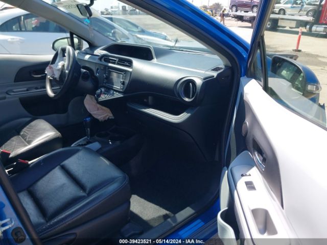 Photo 4 VIN: JTDKDTB30C1024528 - TOYOTA PRIUS C 