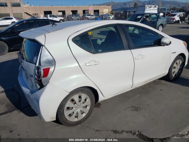 Photo 3 VIN: JTDKDTB30C1517917 - TOYOTA PRIUS C 