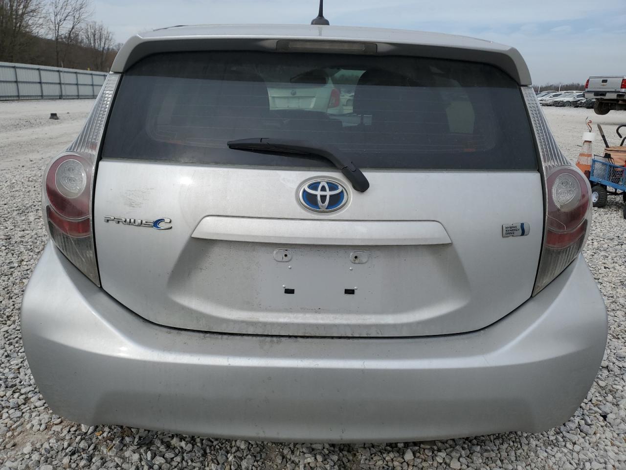 Photo 5 VIN: JTDKDTB30C1525905 - TOYOTA PRIUS 