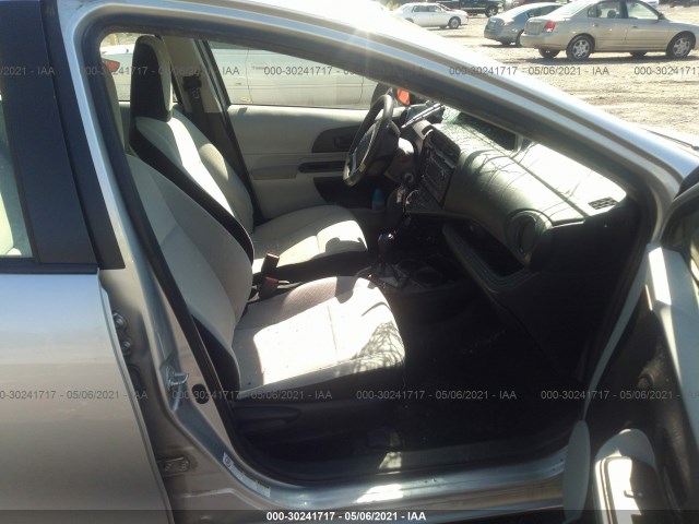 Photo 4 VIN: JTDKDTB30C1526987 - TOYOTA PRIUS C 