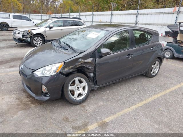 Photo 1 VIN: JTDKDTB30D1038348 - TOYOTA PRIUS C 