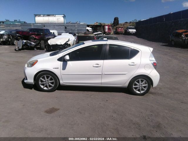 Photo 5 VIN: JTDKDTB30D1042710 - TOYOTA PRIUS C 