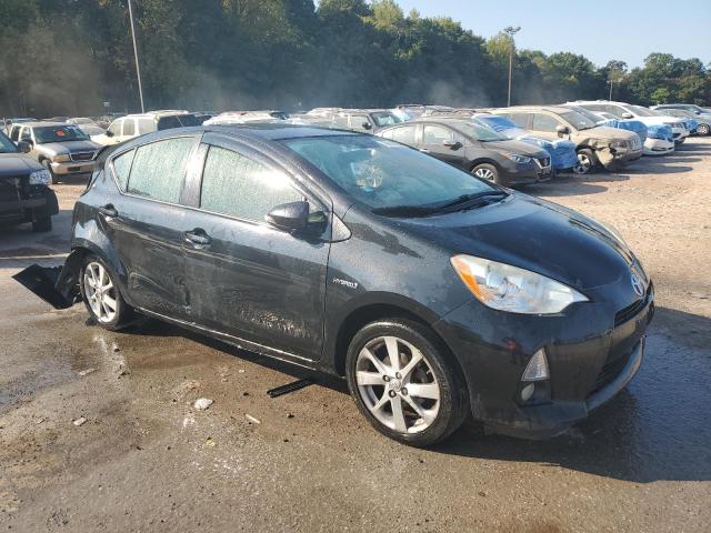 Photo 3 VIN: JTDKDTB30D1046160 - TOYOTA PRIUS C 