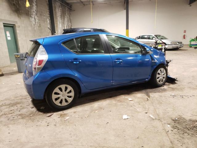 Photo 2 VIN: JTDKDTB30D1538882 - TOYOTA PRIUS C 