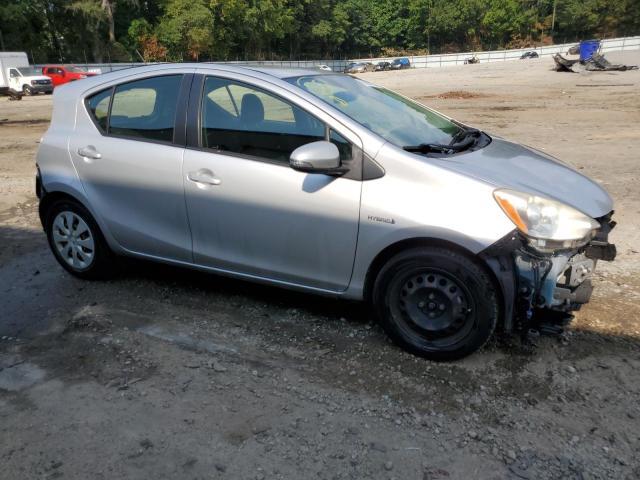 Photo 3 VIN: JTDKDTB30D1541393 - TOYOTA PRIUS C 