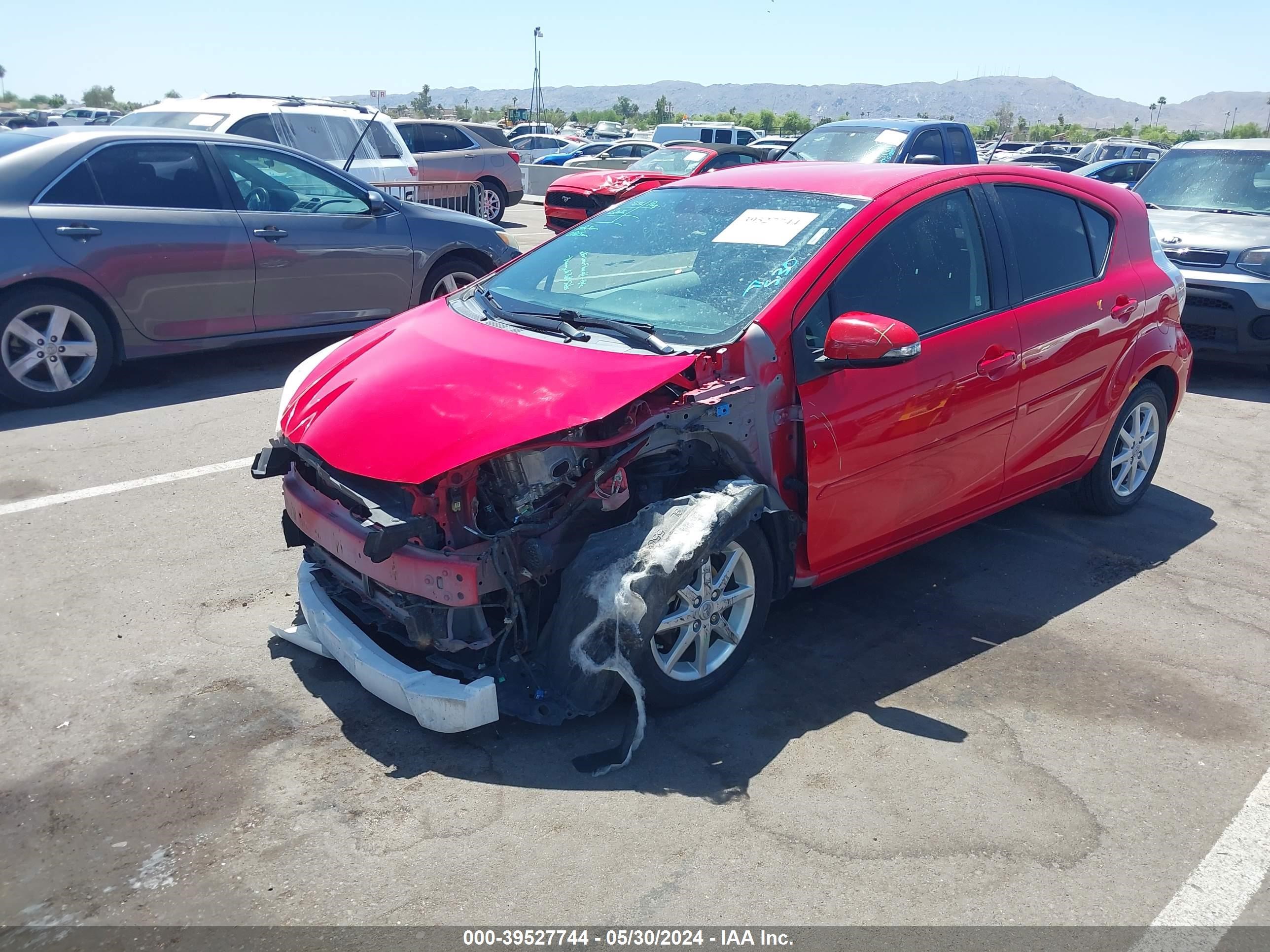 Photo 1 VIN: JTDKDTB30D1542799 - TOYOTA PRIUS C 