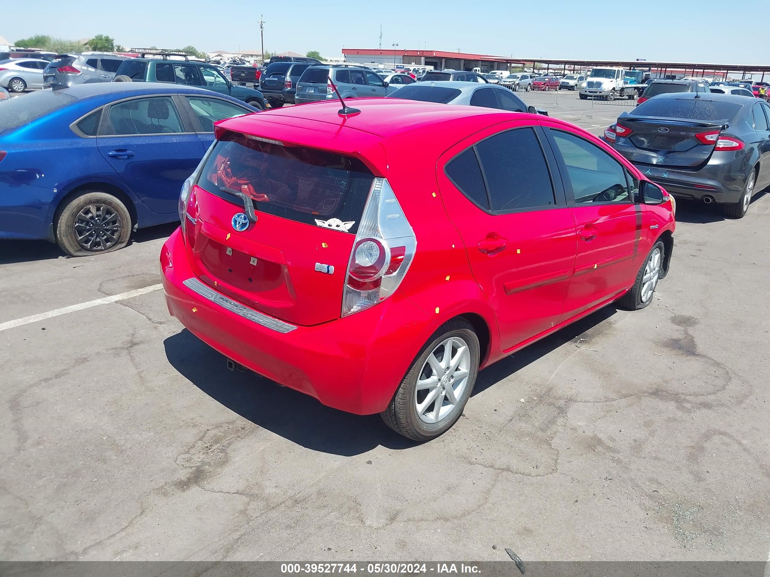 Photo 3 VIN: JTDKDTB30D1542799 - TOYOTA PRIUS C 