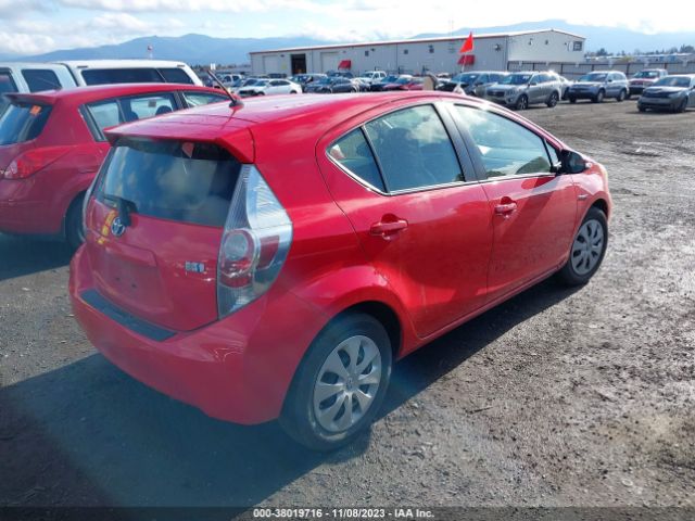 Photo 3 VIN: JTDKDTB30D1544634 - TOYOTA PRIUS C 