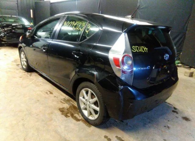 Photo 2 VIN: JTDKDTB30D1548540 - TOYOTA PRIUS C 