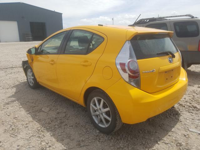 Photo 2 VIN: JTDKDTB30E1064451 - TOYOTA PRIUS C 