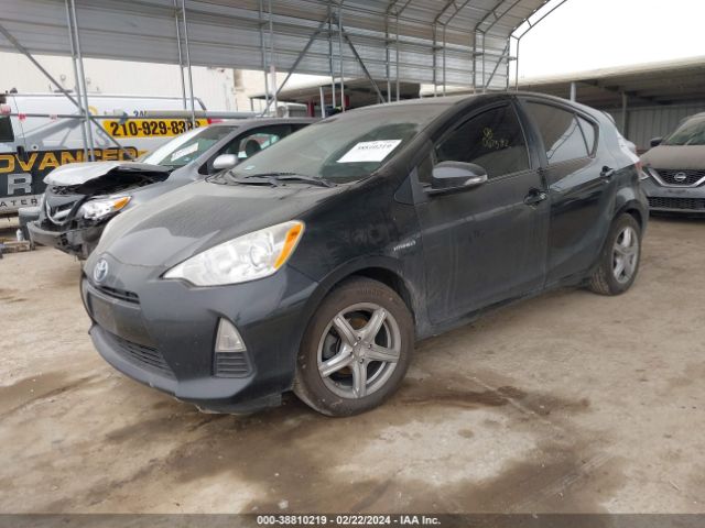 Photo 1 VIN: JTDKDTB30E1067382 - TOYOTA PRIUS C 