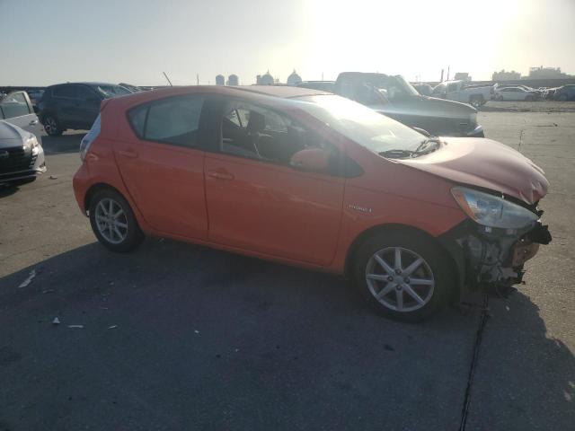 Photo 3 VIN: JTDKDTB30E1067950 - TOYOTA PRIUS C 