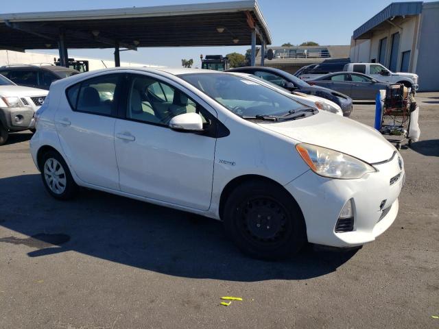 Photo 3 VIN: JTDKDTB30E1559653 - TOYOTA PRIUS C 