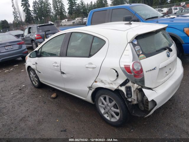 Photo 2 VIN: JTDKDTB30E1569678 - TOYOTA PRIUS C 