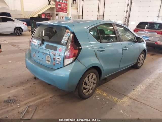 Photo 3 VIN: JTDKDTB30F1086743 - TOYOTA PRIUS C 