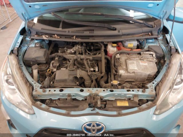 Photo 9 VIN: JTDKDTB30F1086743 - TOYOTA PRIUS C 