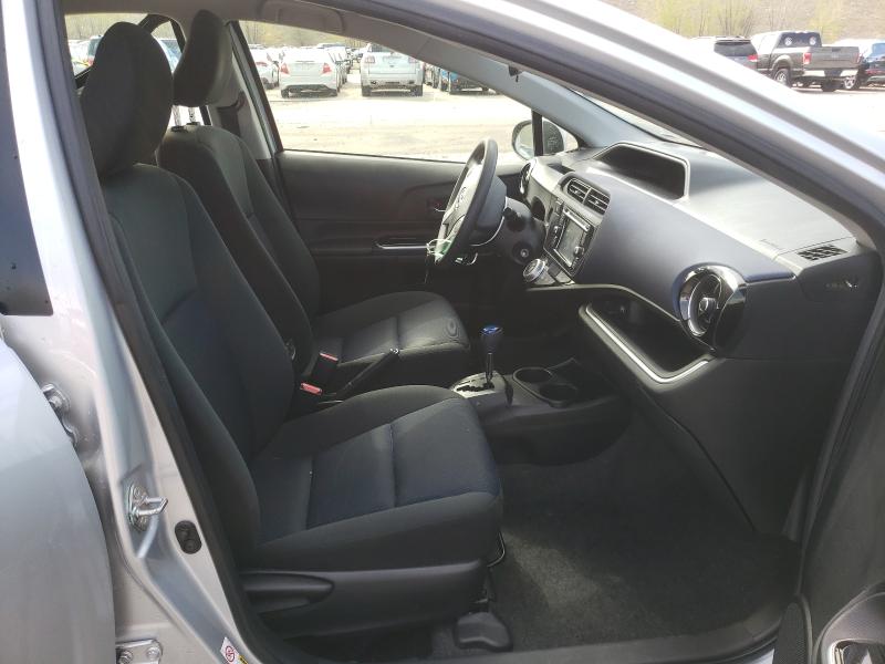 Photo 4 VIN: JTDKDTB30F1114668 - TOYOTA PRIUS C 