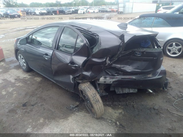 Photo 2 VIN: JTDKDTB30F1114718 - TOYOTA PRIUS C 