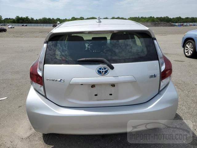 Photo 5 VIN: JTDKDTB30F1114928 - TOYOTA PRIUS C 