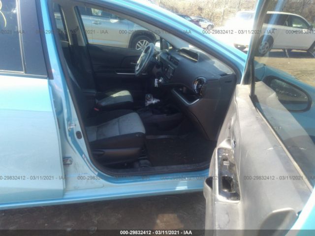 Photo 4 VIN: JTDKDTB30F1115190 - TOYOTA PRIUS C 