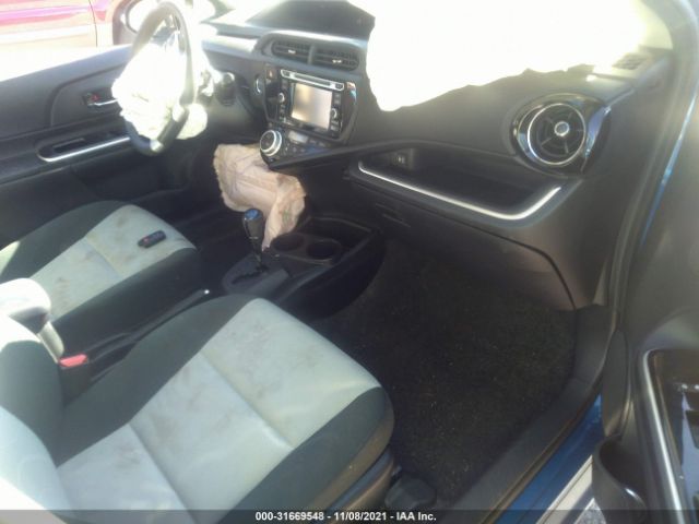 Photo 4 VIN: JTDKDTB30F1578835 - TOYOTA PRIUS C 