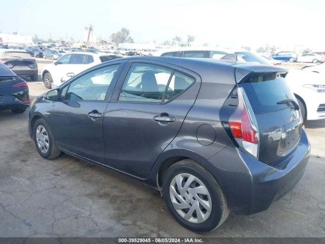 Photo 2 VIN: JTDKDTB30F1587373 - TOYOTA PRIUS C 