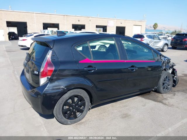 Photo 3 VIN: JTDKDTB30G1119239 - TOYOTA PRIUS C 