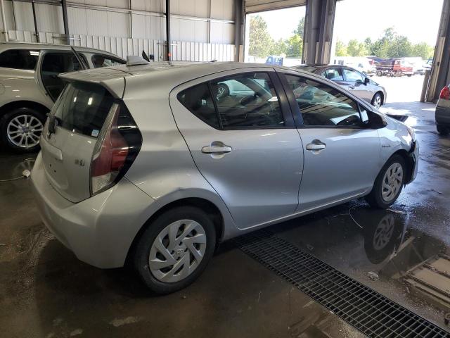 Photo 2 VIN: JTDKDTB30G1129690 - TOYOTA PRIUS C 