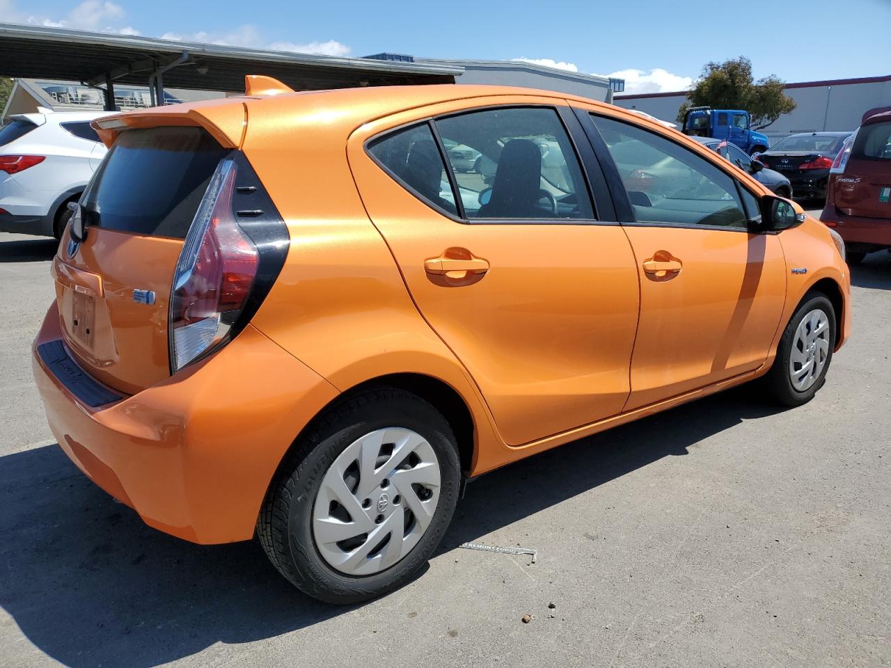 Photo 2 VIN: JTDKDTB30G1132735 - TOYOTA PRIUS 