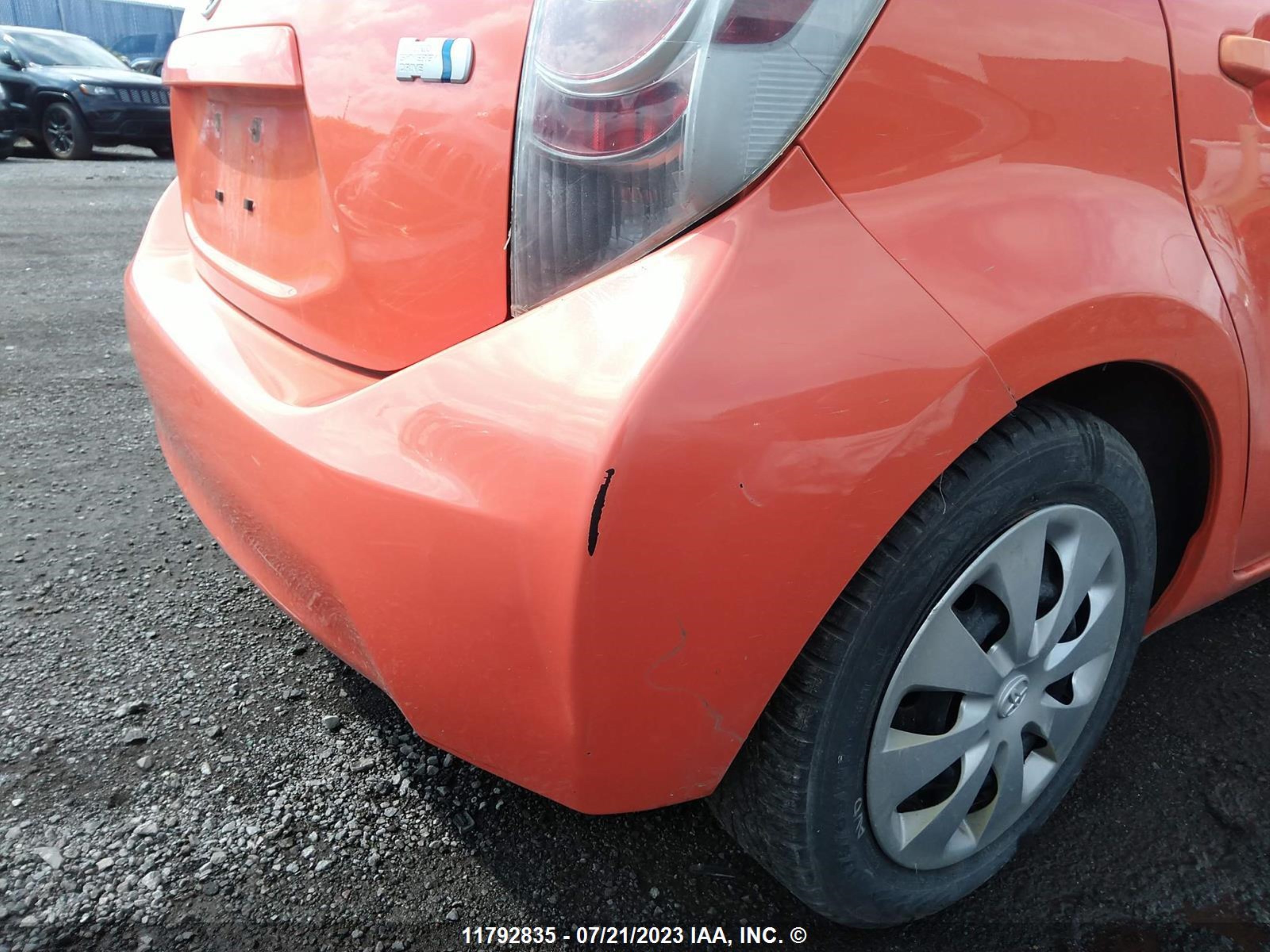 Photo 5 VIN: JTDKDTB31C1000853 - TOYOTA PRIUS C 