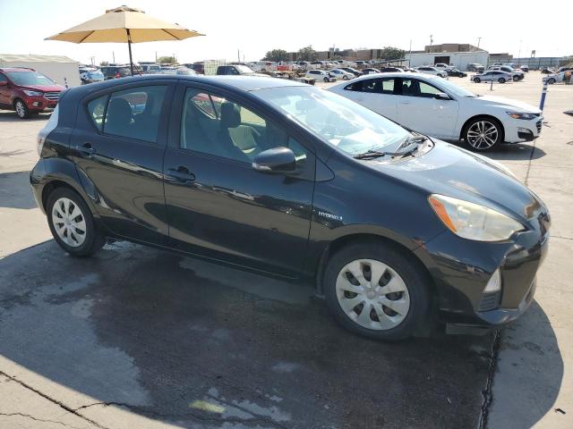 Photo 3 VIN: JTDKDTB31C1004515 - TOYOTA PRIUS C 