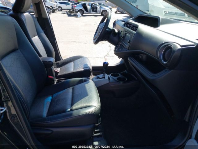 Photo 4 VIN: JTDKDTB31C1021024 - TOYOTA PRIUS C 