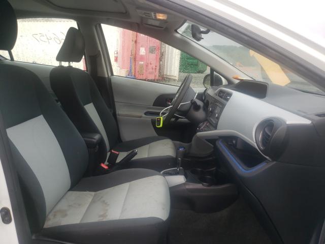 Photo 4 VIN: JTDKDTB31C1027616 - TOYOTA PRIUS C 