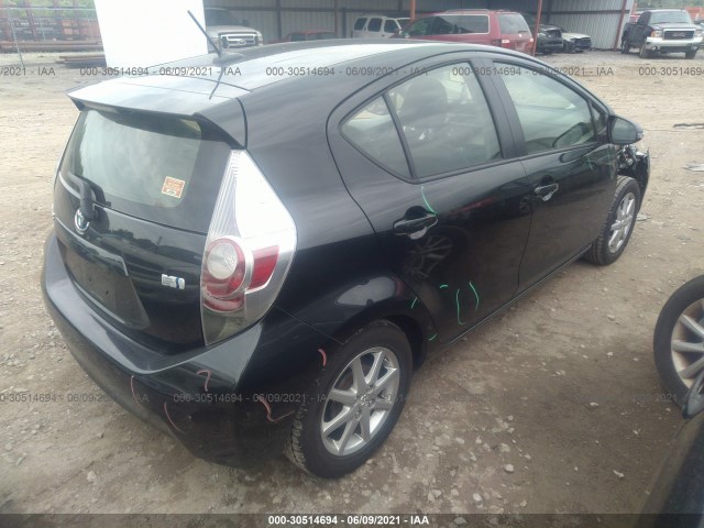 Photo 3 VIN: JTDKDTB31C1028457 - TOYOTA PRIUS C 