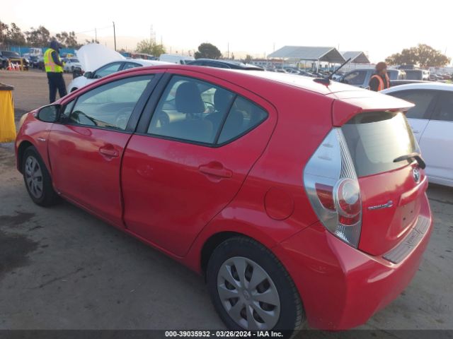 Photo 2 VIN: JTDKDTB31C1508028 - TOYOTA PRIUS C 