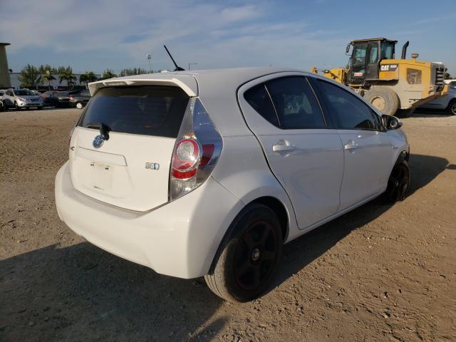 Photo 3 VIN: JTDKDTB31C1509440 - TOYOTA PRIUS C 