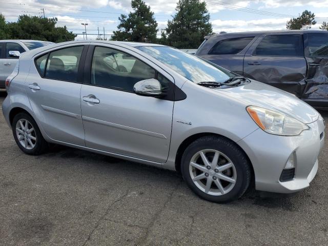 Photo 3 VIN: JTDKDTB31C1516355 - TOYOTA PRIUS C 