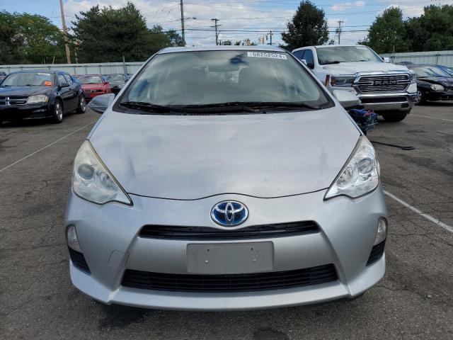 Photo 4 VIN: JTDKDTB31C1516355 - TOYOTA PRIUS C 