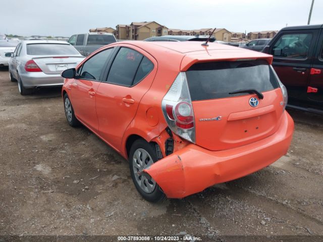 Photo 2 VIN: JTDKDTB31D1031912 - TOYOTA PRIUS C 