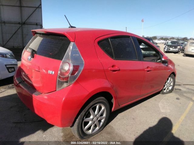 Photo 3 VIN: JTDKDTB31D1037340 - TOYOTA PRIUS C 