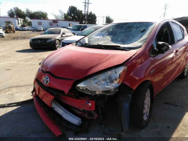 Photo 5 VIN: JTDKDTB31D1037340 - TOYOTA PRIUS C 