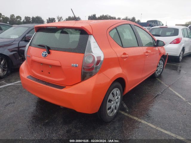 Photo 3 VIN: JTDKDTB31D1052372 - TOYOTA PRIUS C 