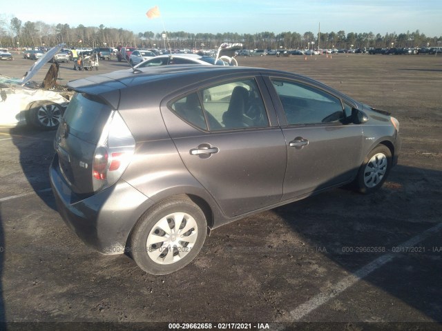 Photo 3 VIN: JTDKDTB31D1057202 - TOYOTA PRIUS C 