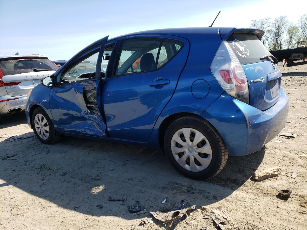 Photo 1 VIN: JTDKDTB31D1527972 - TOYOTA PRIUS 