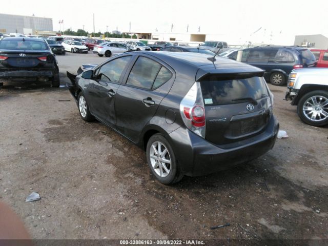 Photo 2 VIN: JTDKDTB31D1555061 - TOYOTA PRIUS C 