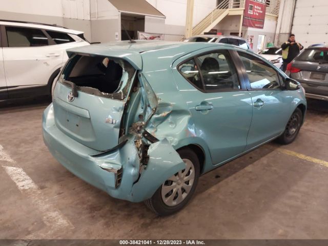 Photo 3 VIN: JTDKDTB31E1061994 - TOYOTA PRIUS C 