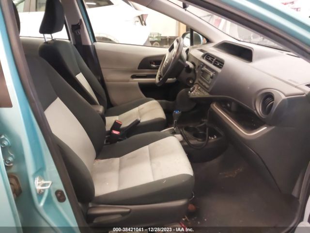 Photo 4 VIN: JTDKDTB31E1061994 - TOYOTA PRIUS C 